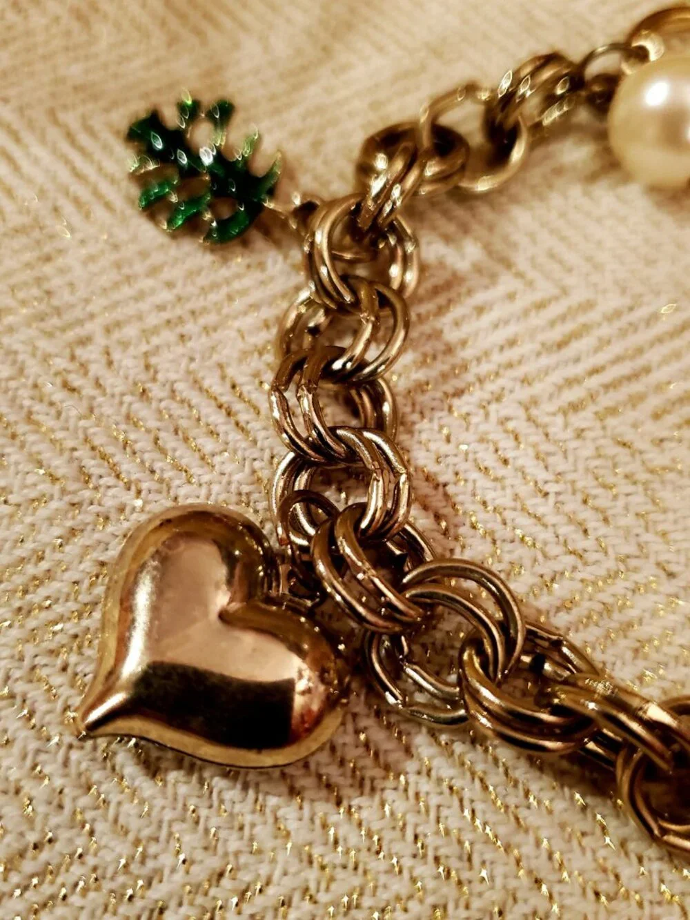 N/A charmed touch